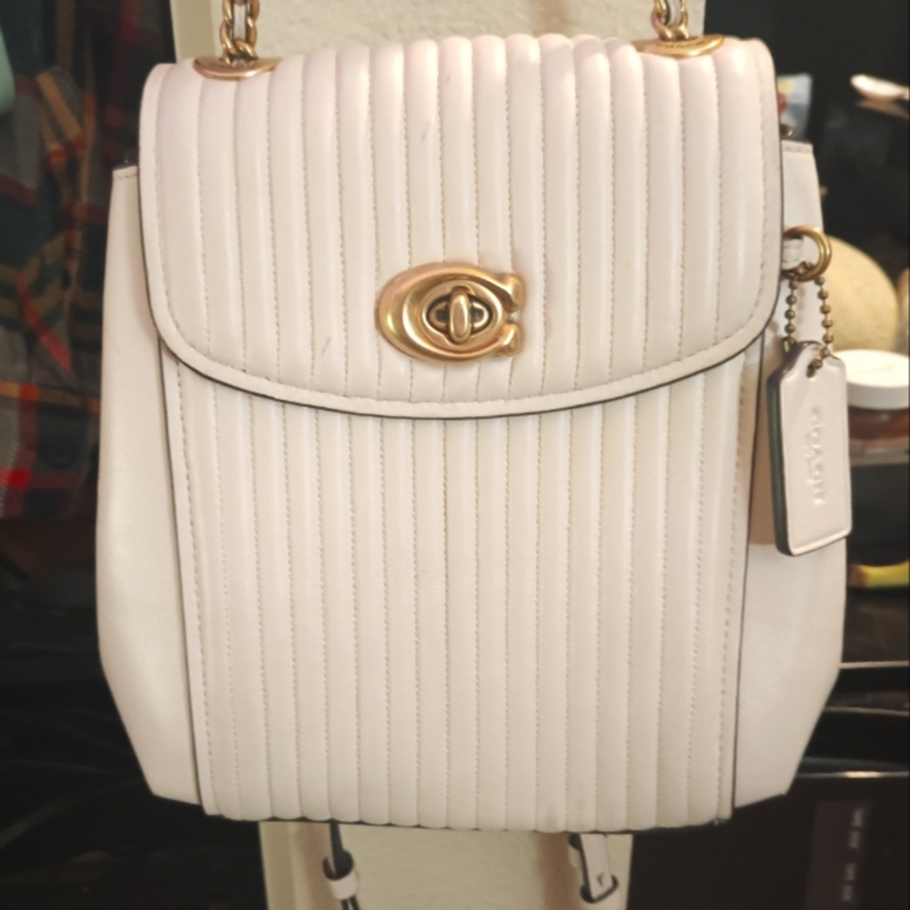 Small off white leather Coach purse